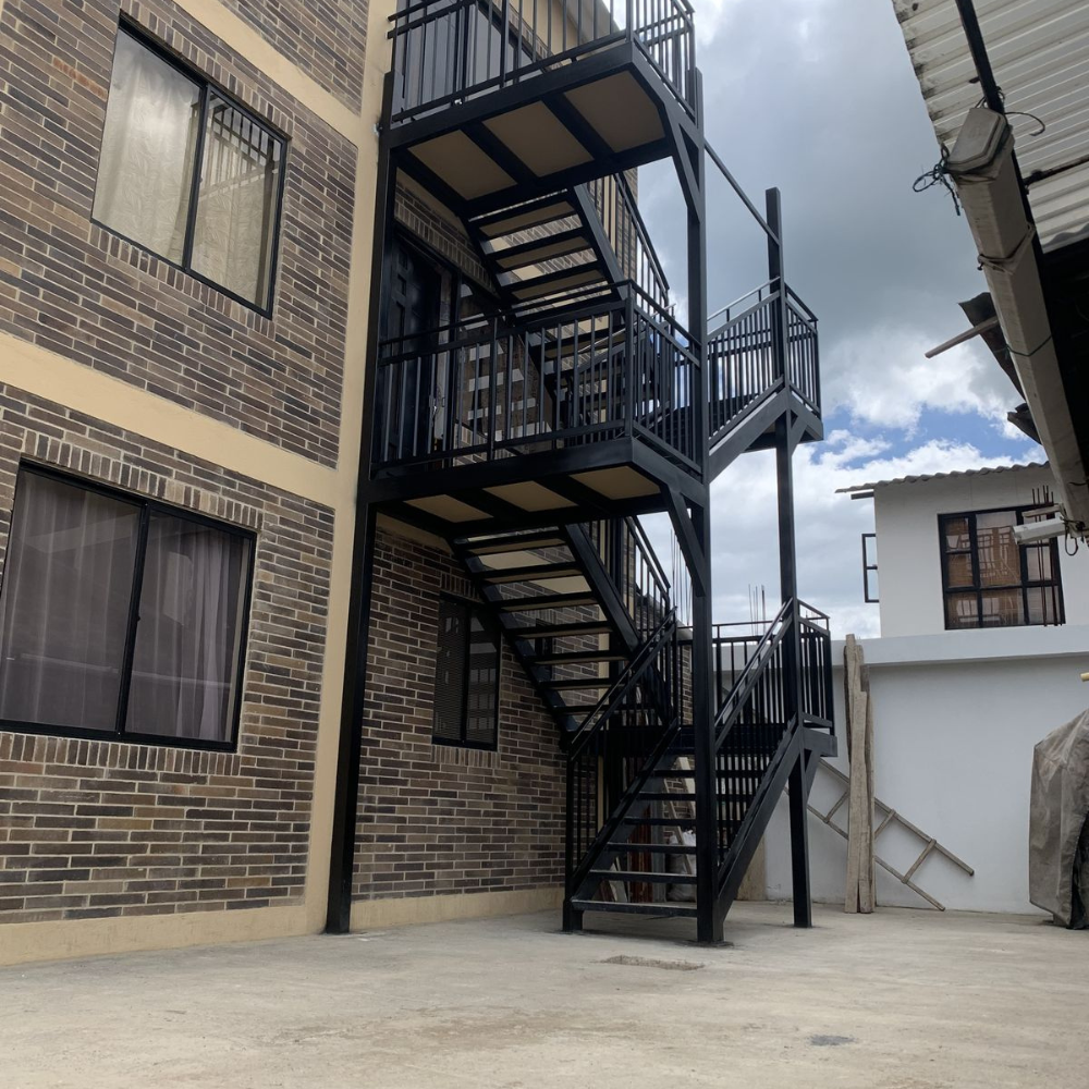 Black Outdoor Multi Floor Fire Exit Metal Spiral Staircase