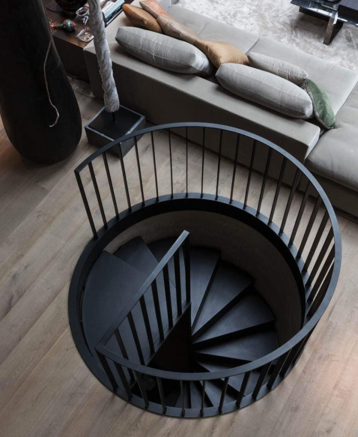 Black Round Sunken Floor Indoor Metal Spiral Staircase
