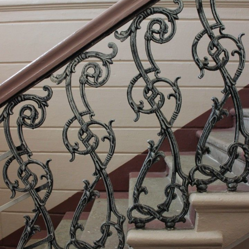 Dark Green Antique Scroll Vine Indoor Railing Balusters