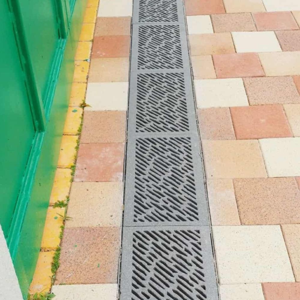 Grey Diagonal Wave Pattern Outdoor Linear Metal Drain Jali