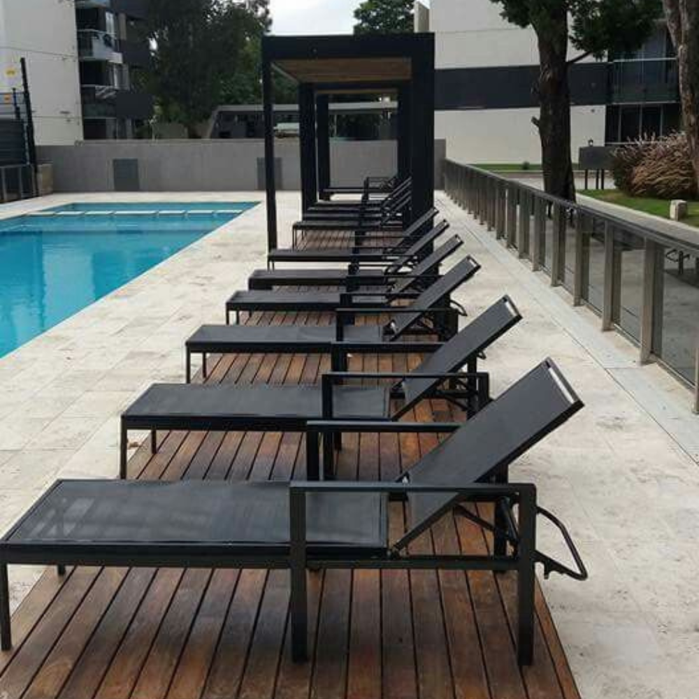 Modern Poolside Metal Lounger Chair